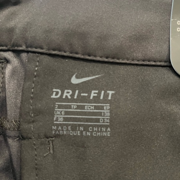 Nike Penn State Women’s Standard Fit Golf Shorts Black | 2 - Picture 7 of 8